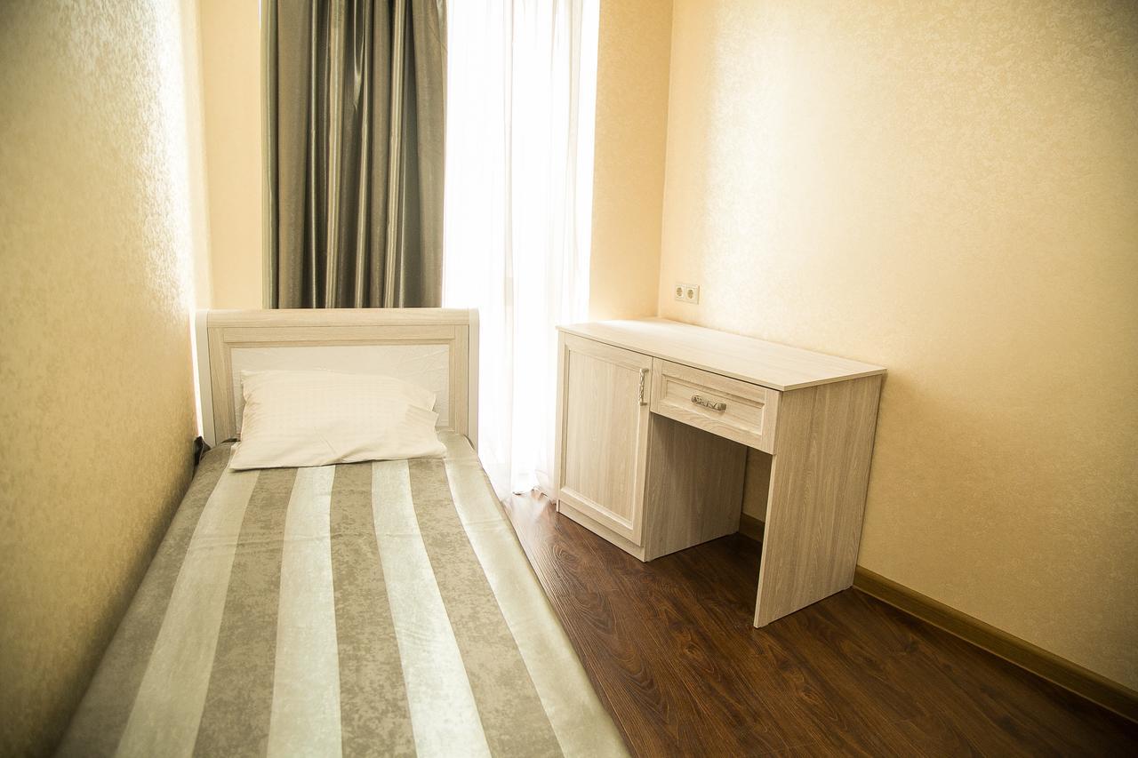 Gega Hotel Гагра Екстер'єр фото