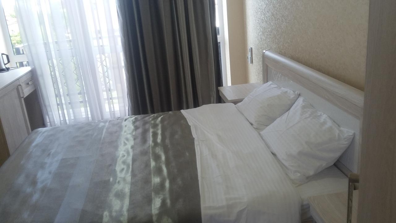 Gega Hotel Гагра Екстер'єр фото
