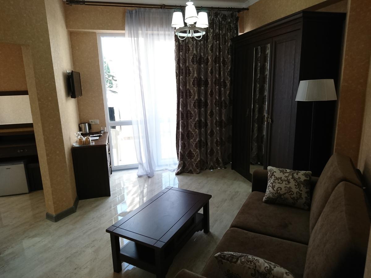 Gega Hotel Гагра Екстер'єр фото