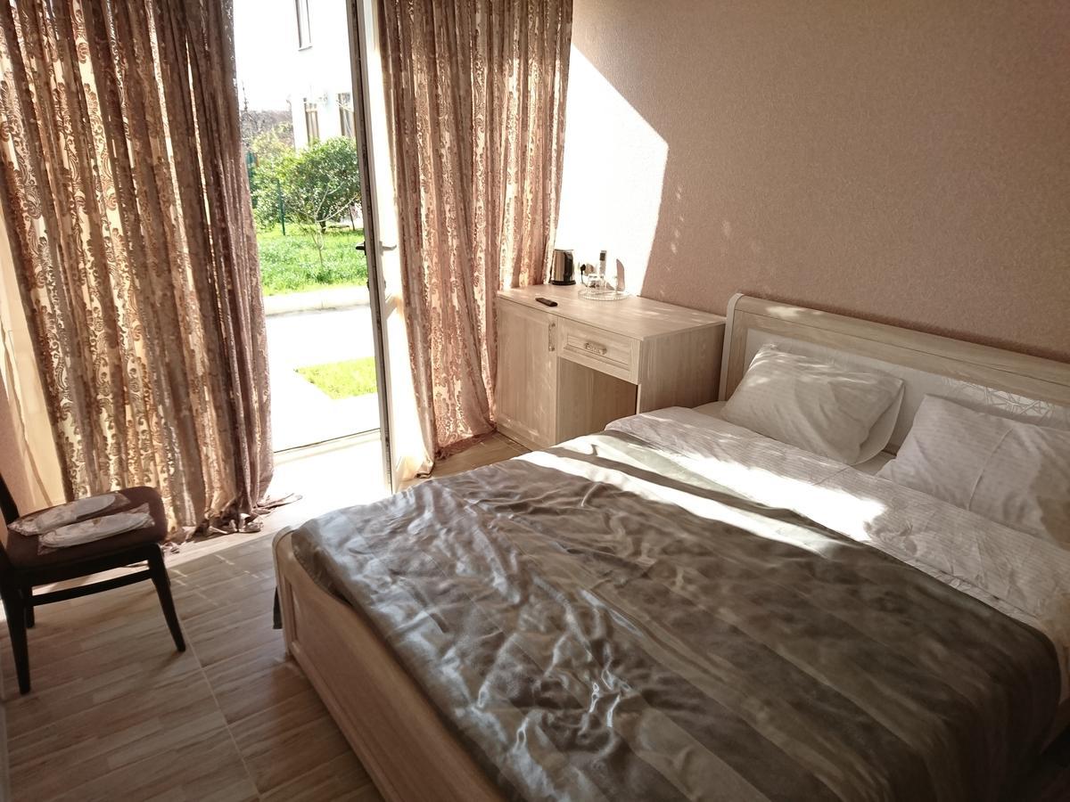 Gega Hotel Гагра Екстер'єр фото