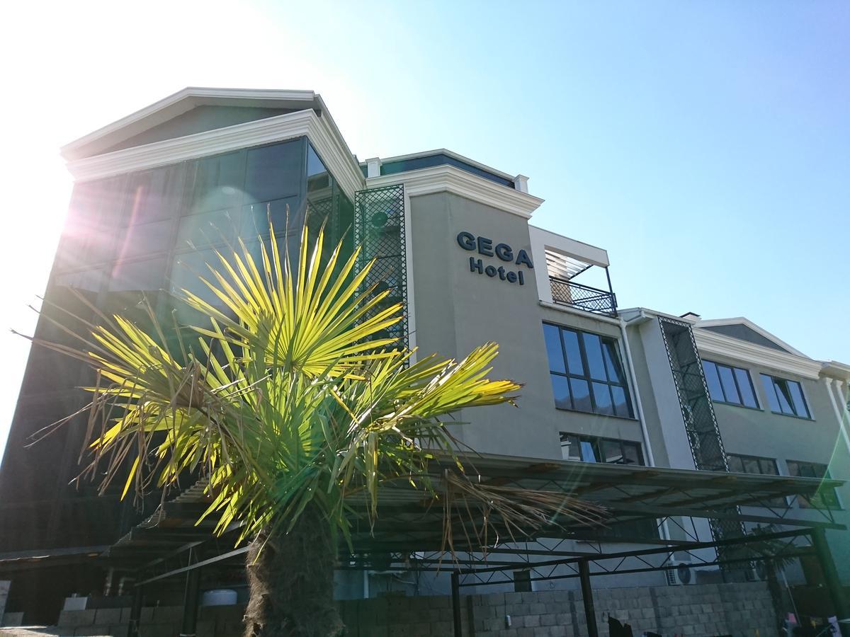 Gega Hotel Гагра Екстер'єр фото